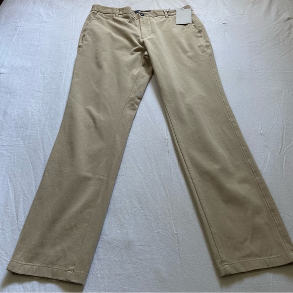 Everlane The Performance Chino | Uniform Slim Fit - Picture 10 of 16